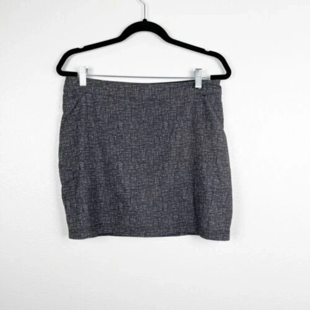 Columbia PFG Womens Skort Grey Amandale‎ Omni Freeze Skirt Shorts Sz 10